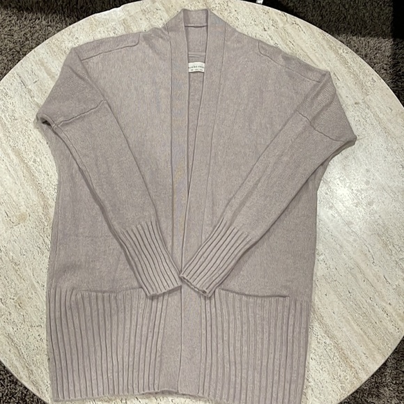 AZURE SKIES Aritzia Cashmere Angora blend Open Cardigan Sz XXS in oatmeal color. - Picture 3 of 14